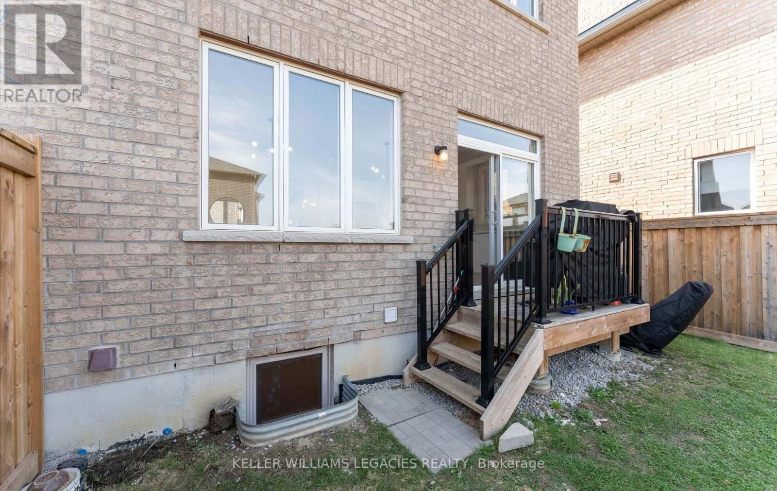 25 VELIA COURT Image 45