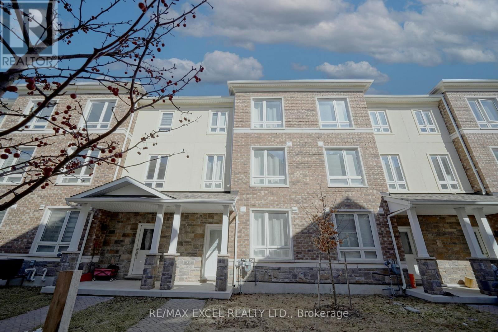 11 CHICAGO LANE Image 1