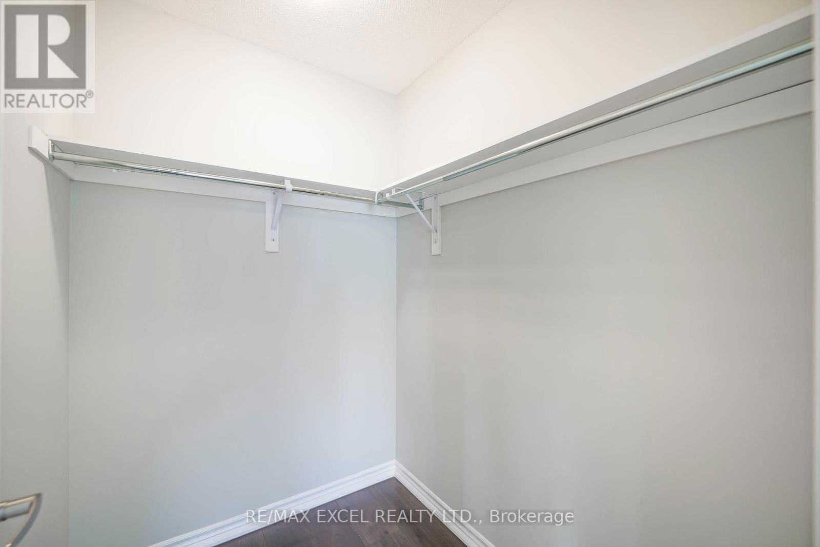 11 CHICAGO LANE Image 14