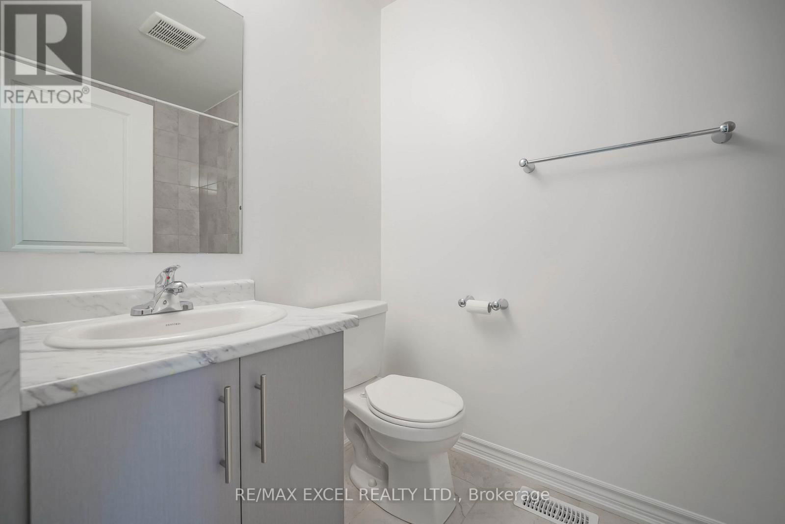 11 CHICAGO LANE Image 21