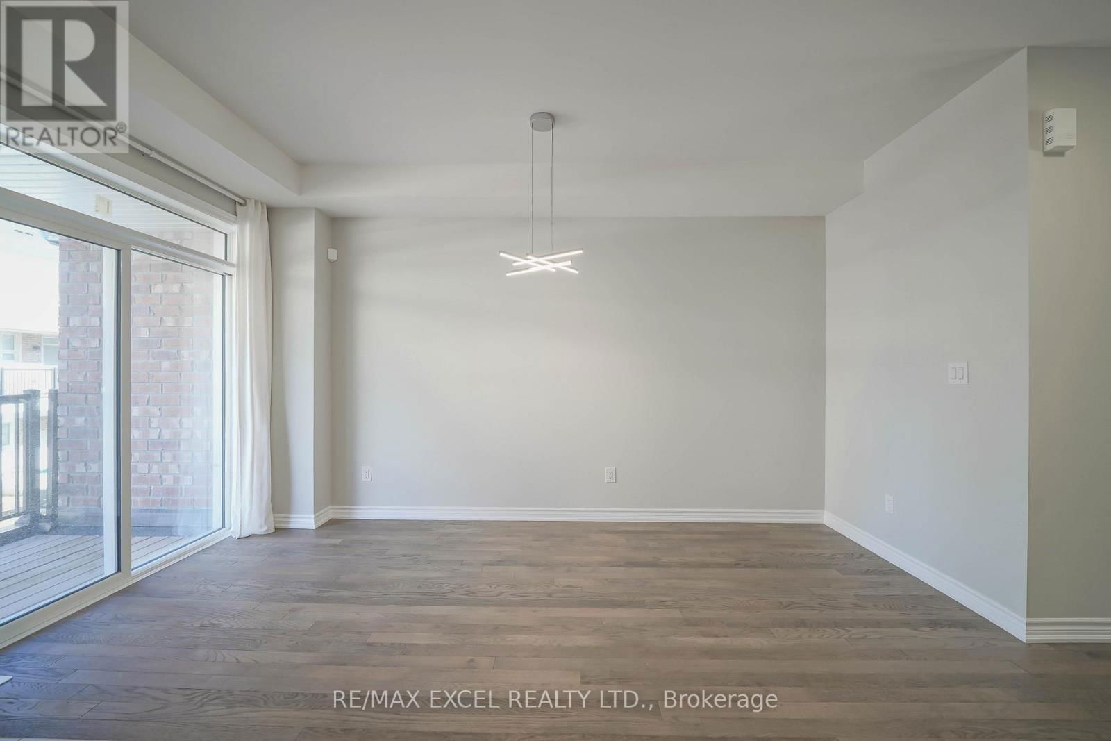 11 CHICAGO LANE Image 9