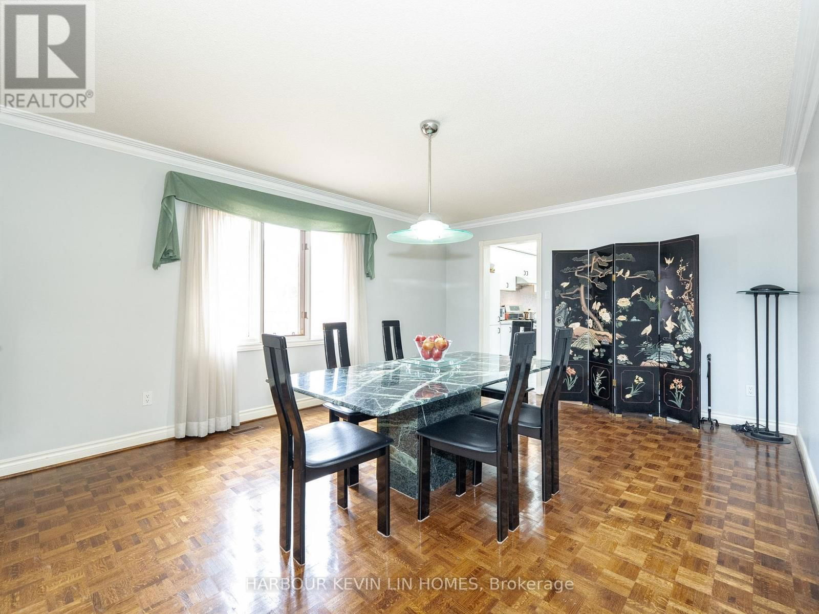 19 ALEXANDRA WOOD Image 15
