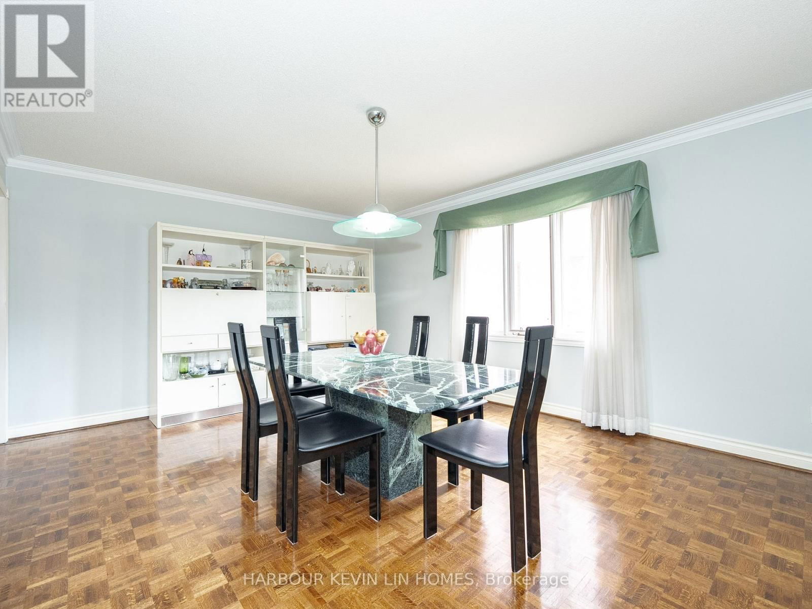 19 ALEXANDRA WOOD Image 16