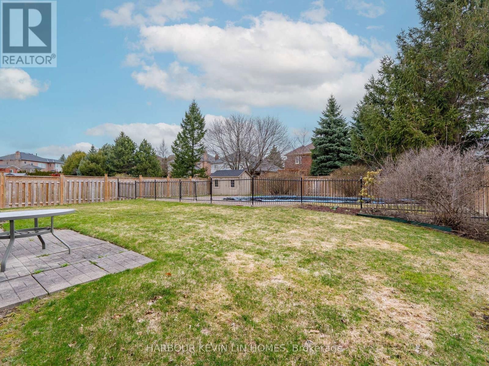 19 ALEXANDRA WOOD Image 44