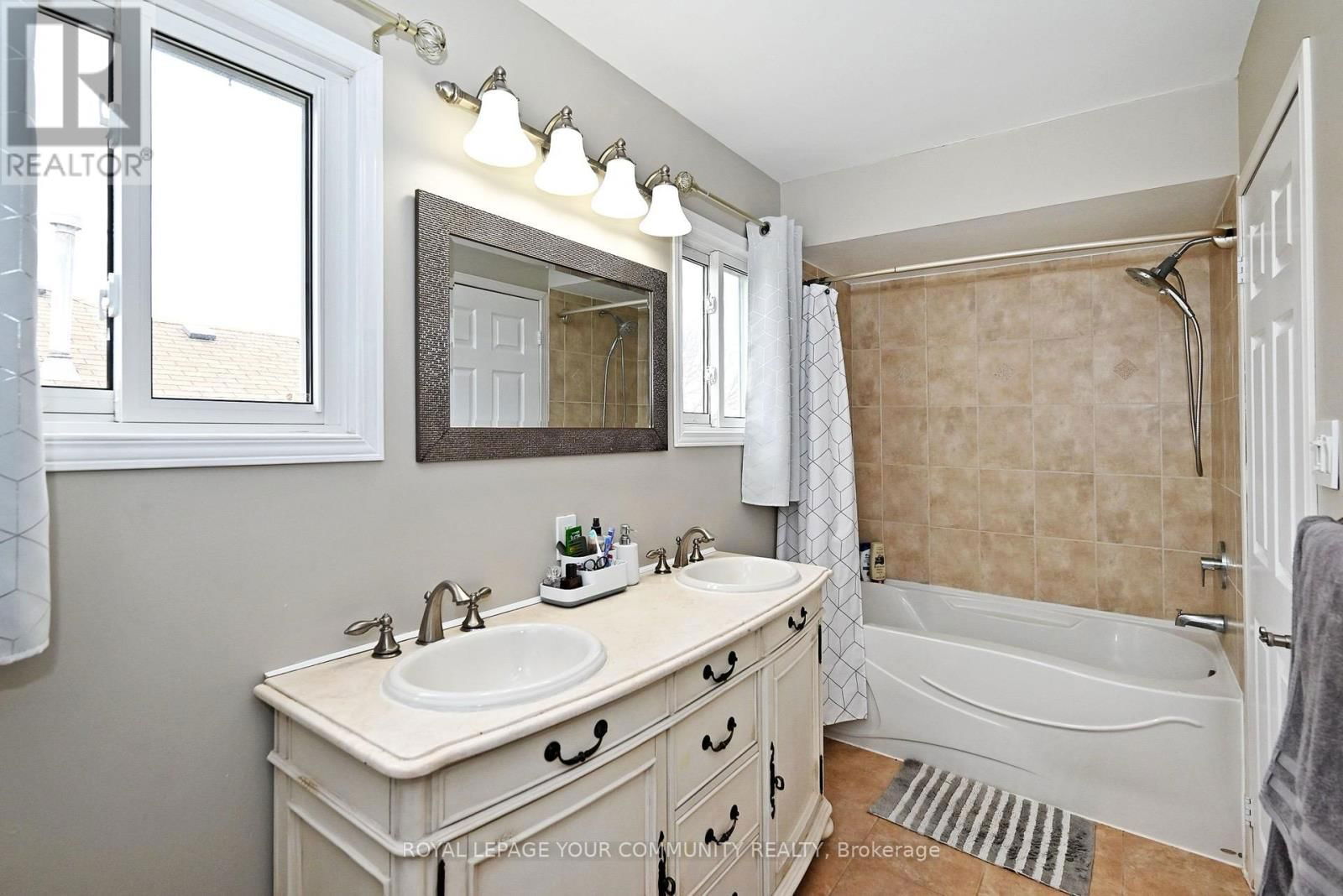 32 SHERIE DRIVE Image 22