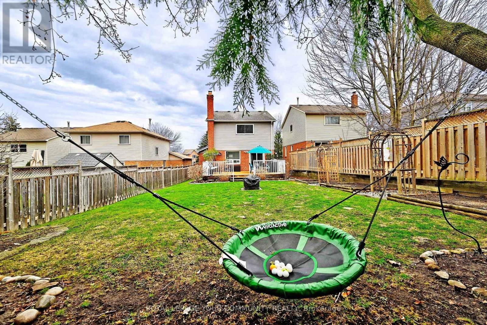 32 SHERIE DRIVE Image 32