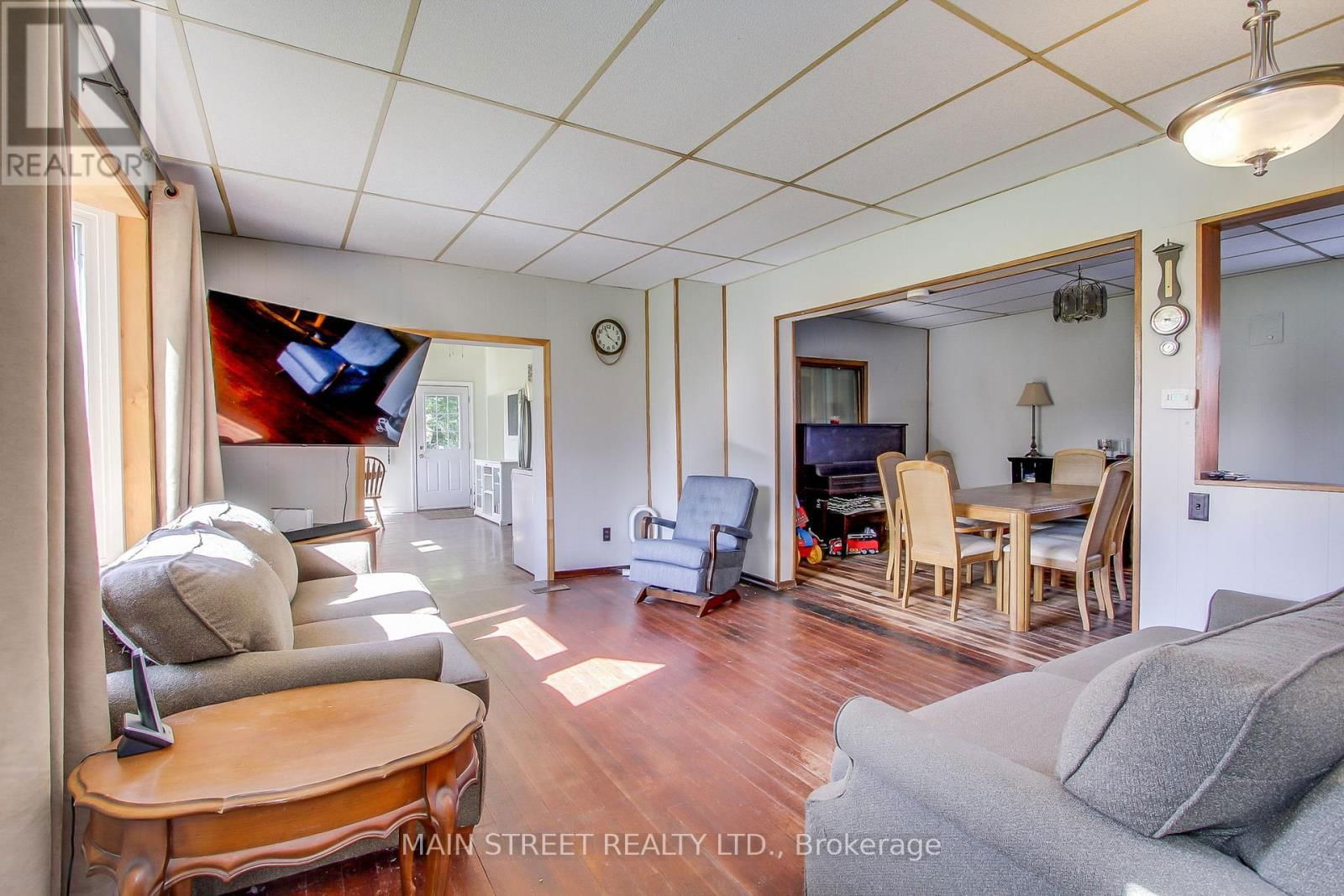 5984 3RD LINE Image 5