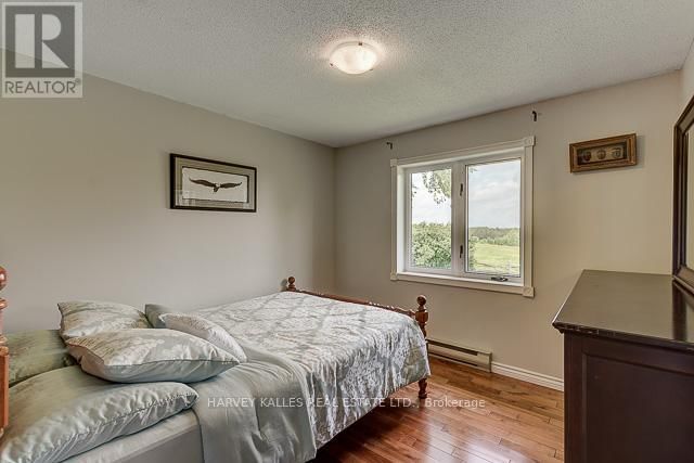 Upper - 3327 COUNTY RD 50 Image 9