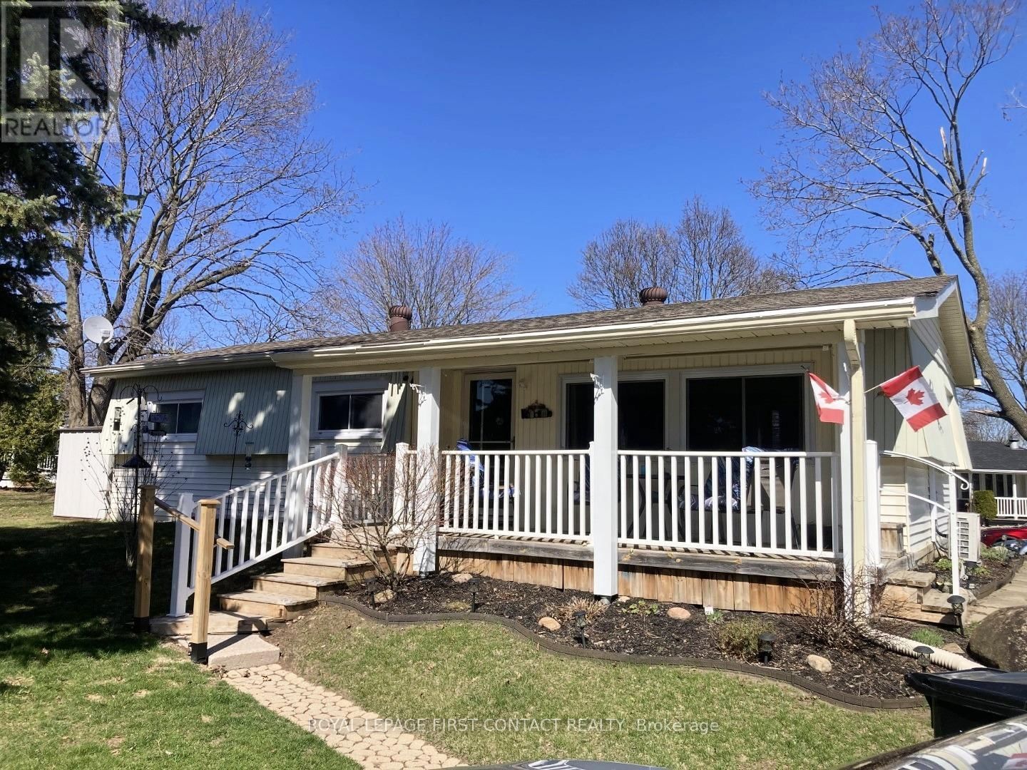 18 HAWTHORNE DRIVE Image 1