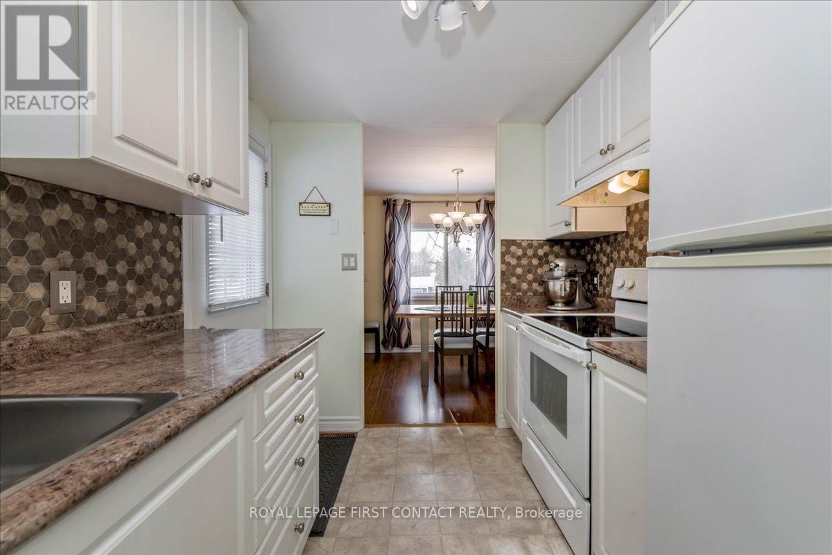 18 HAWTHORNE DRIVE Image 9