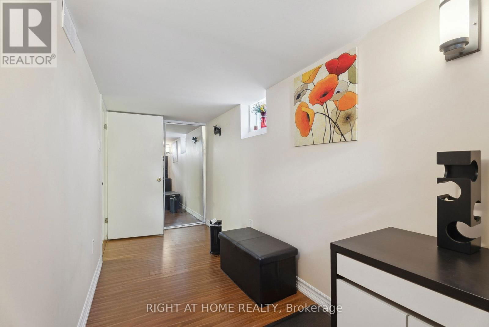285 LENNOX AVENUE Image 19