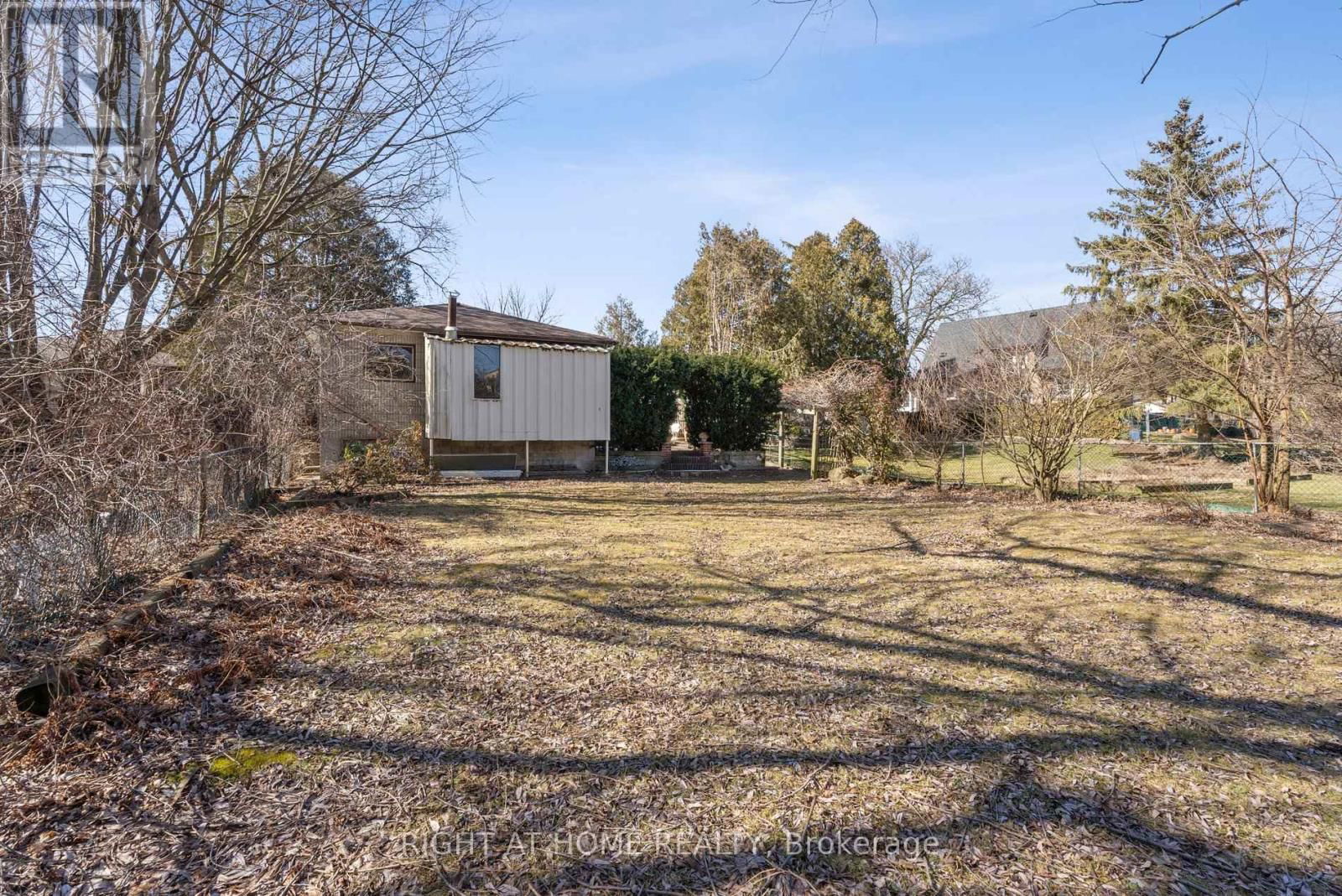 285 LENNOX AVENUE Image 37