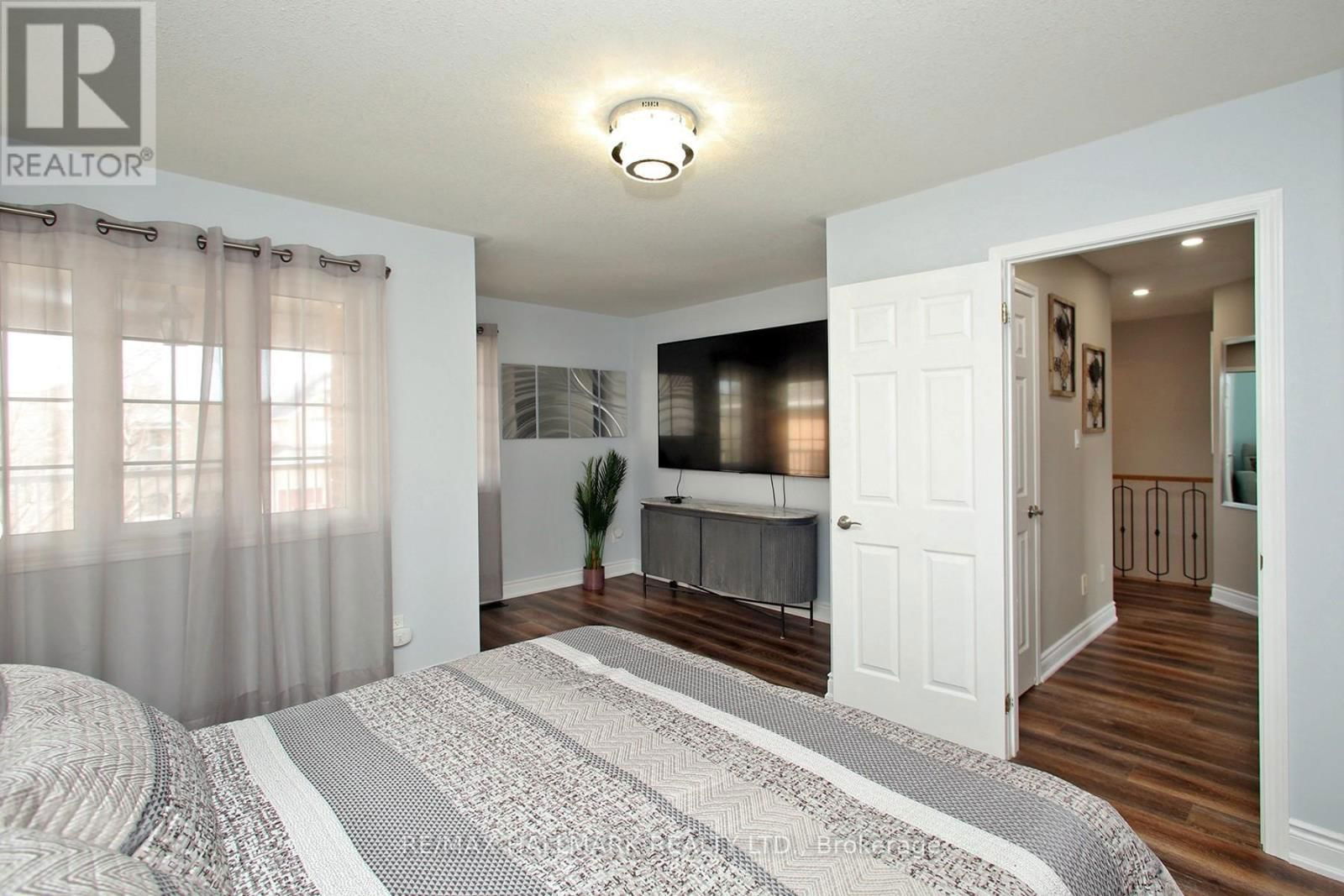 53 RUSSELL BARTON LANE Image 17