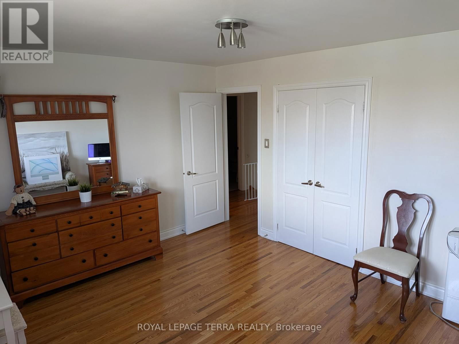 174 ANDREW PARK Image 20