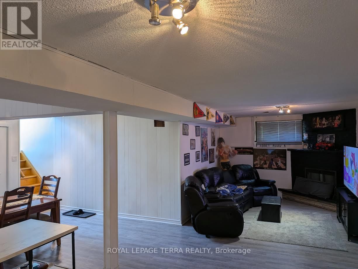 174 ANDREW PARK Image 32
