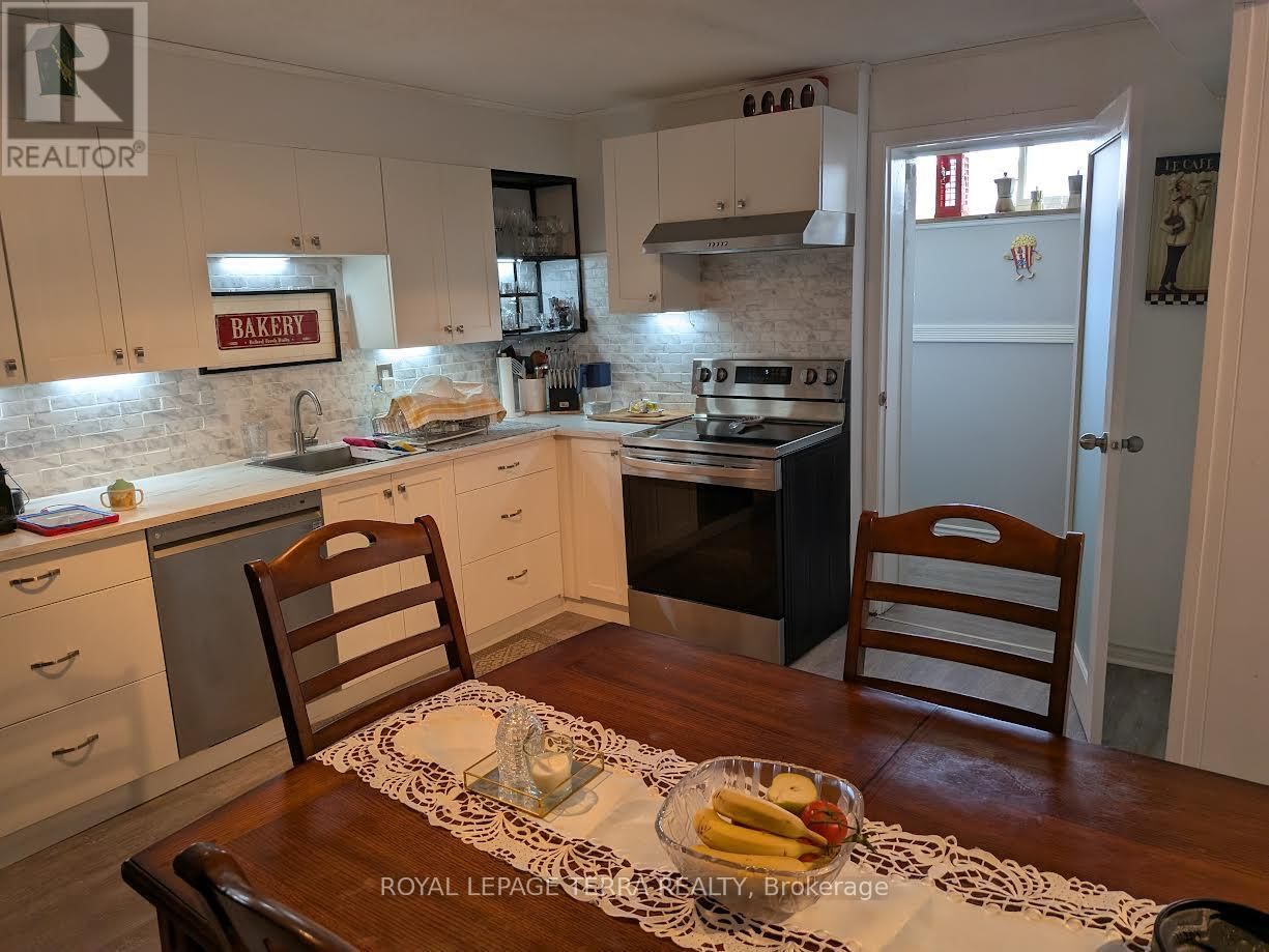174 ANDREW PARK Image 33