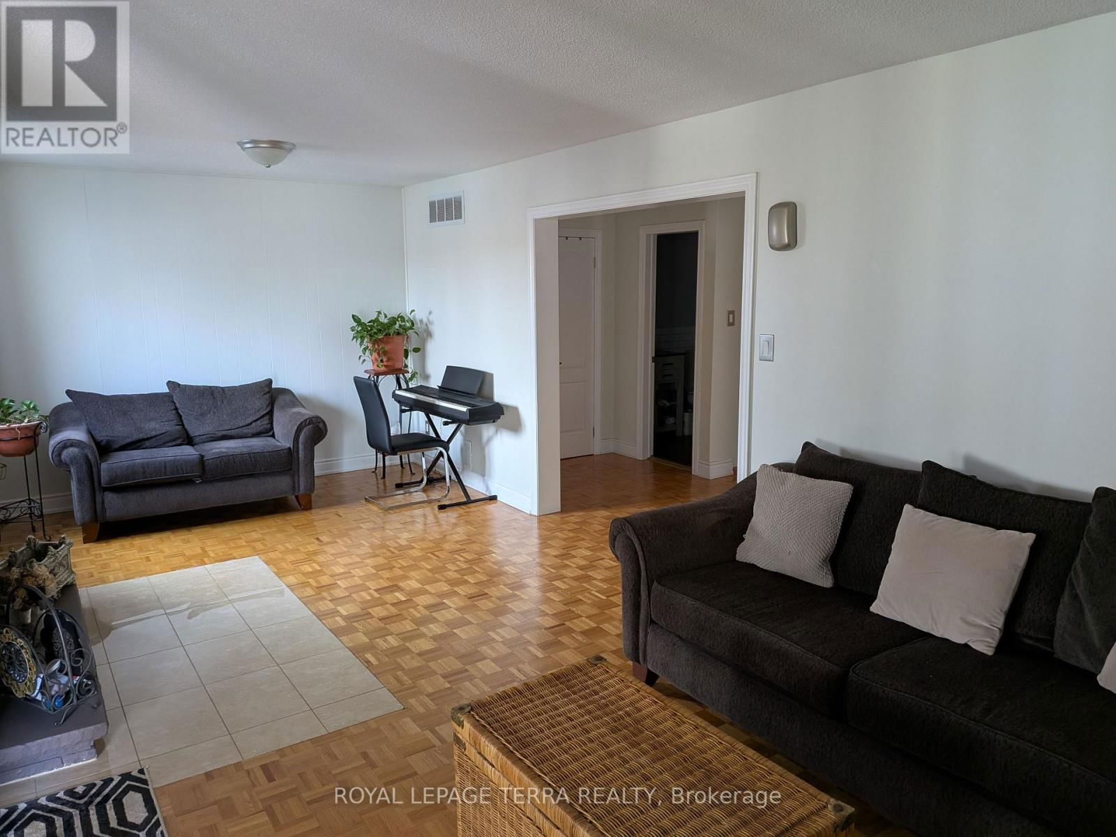 174 ANDREW PARK Image 8