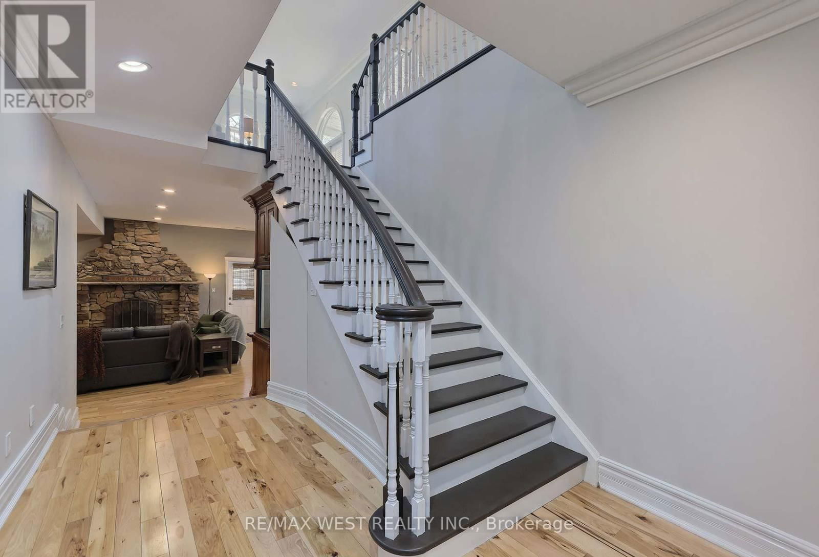 5 HUMBERVIEW DRIVE Image 23