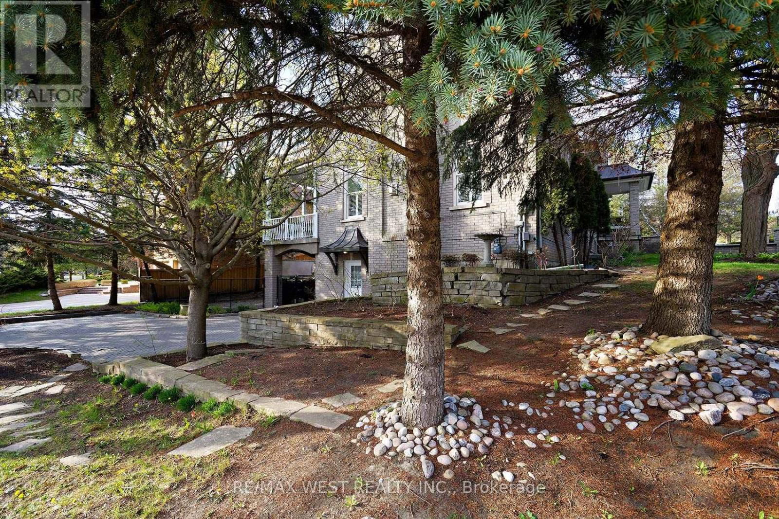 5 HUMBERVIEW DRIVE Image 30
