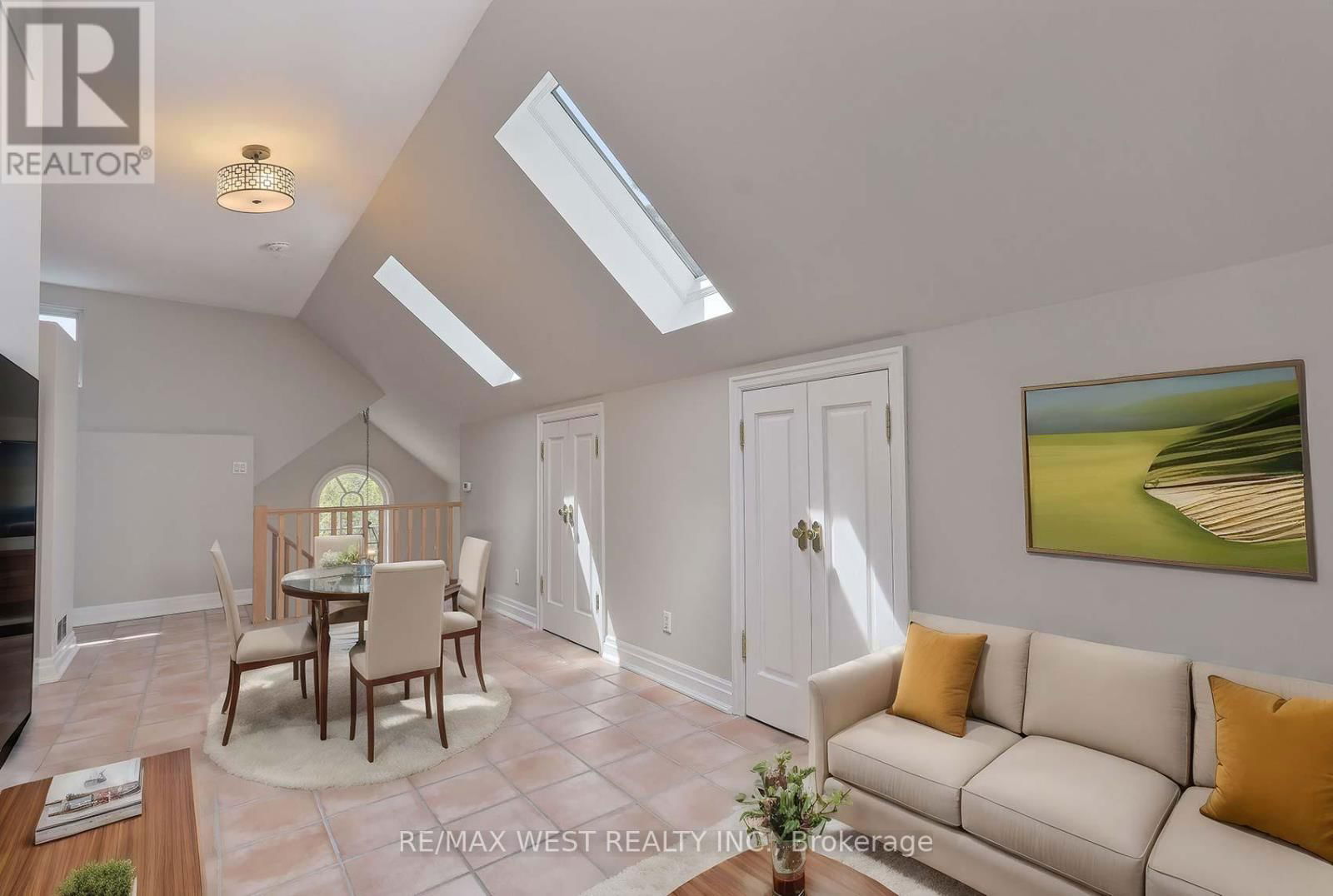 5 HUMBERVIEW DRIVE Image 43