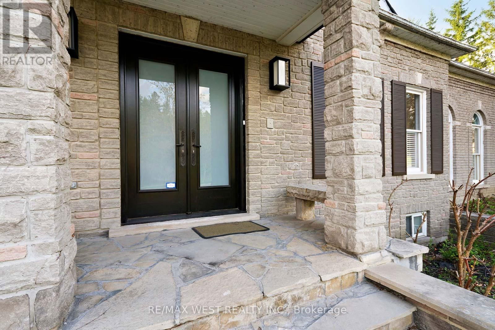 5 HUMBERVIEW DRIVE Image 6