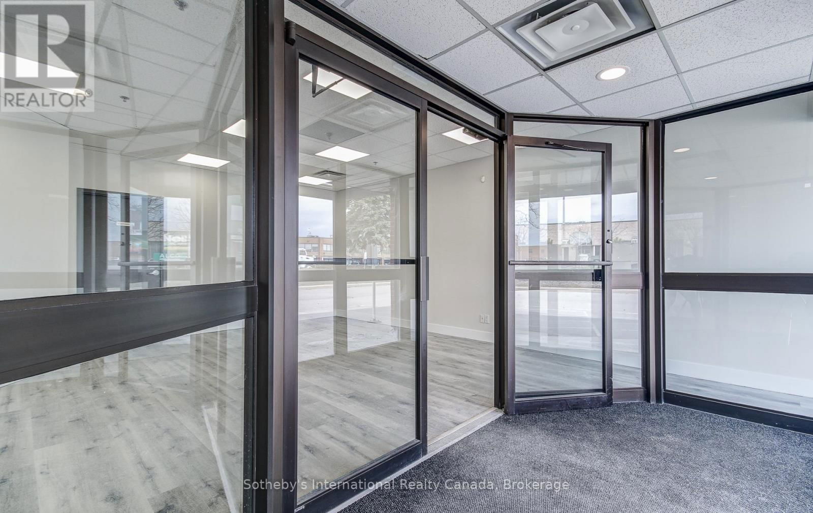 111 CARLAUREN ROAD Image 5