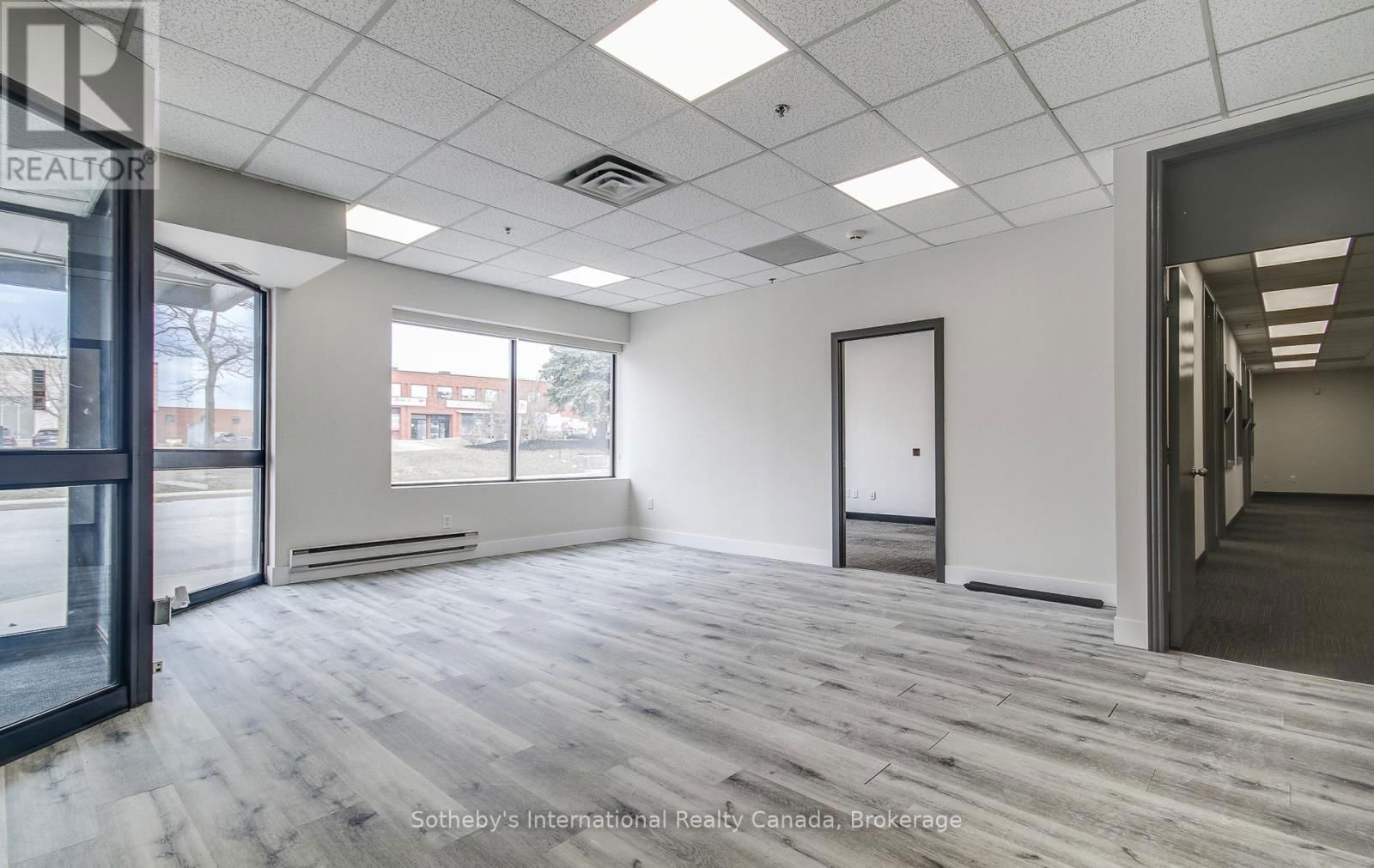 111 CARLAUREN ROAD Image 7