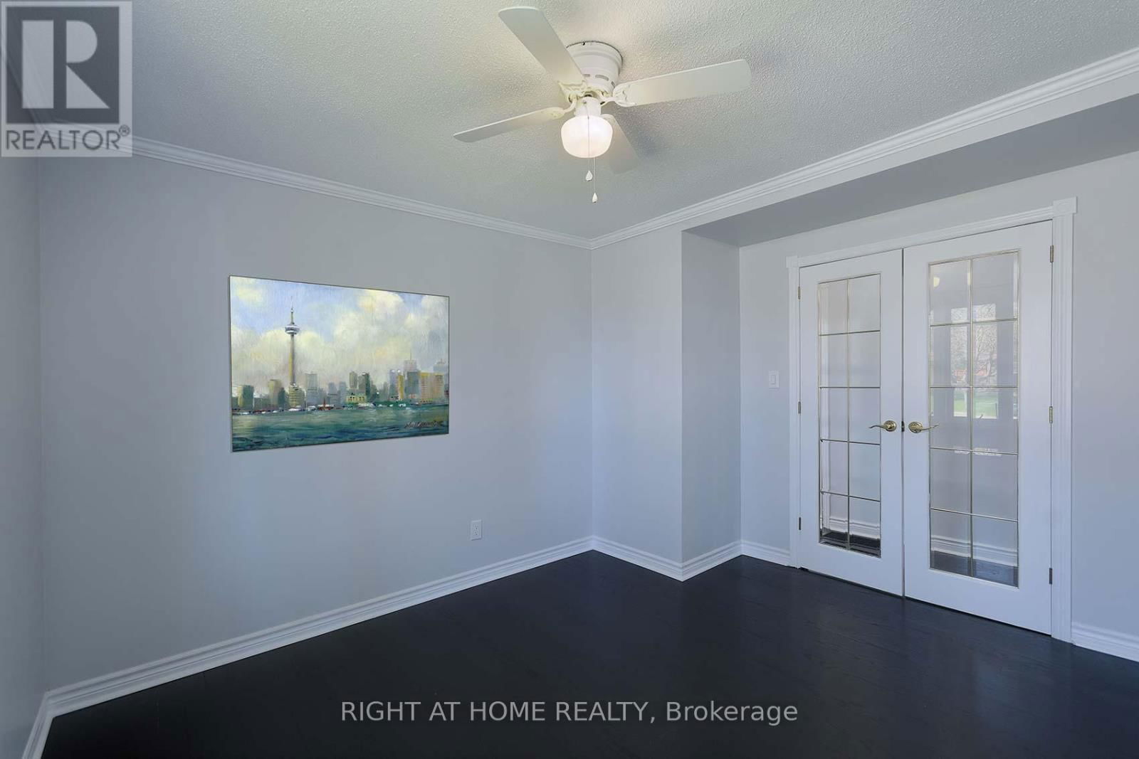 17 OAK STREET Image 22