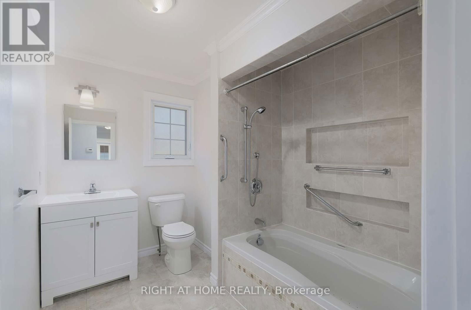 17 OAK STREET Image 23