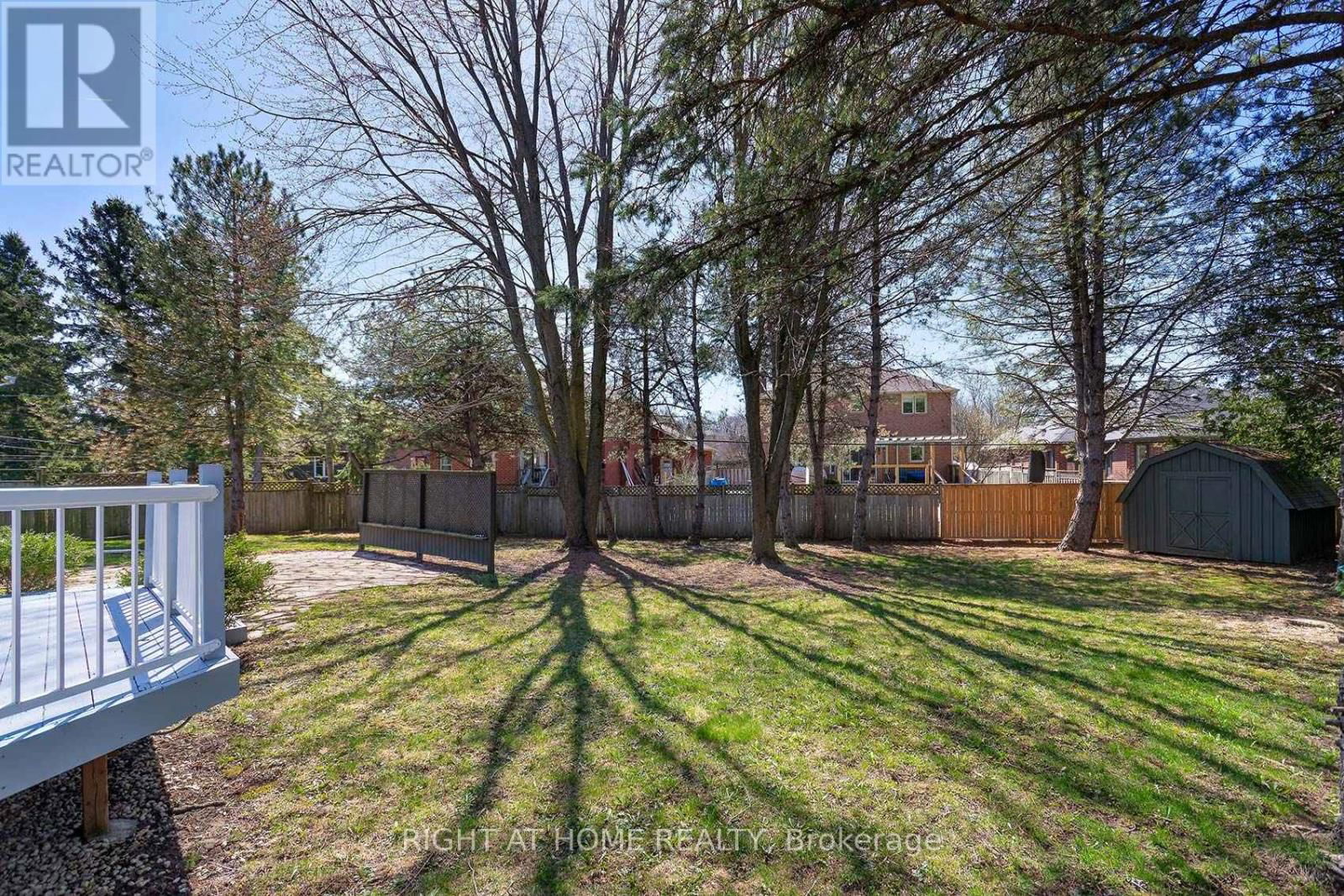 17 OAK STREET Image 3