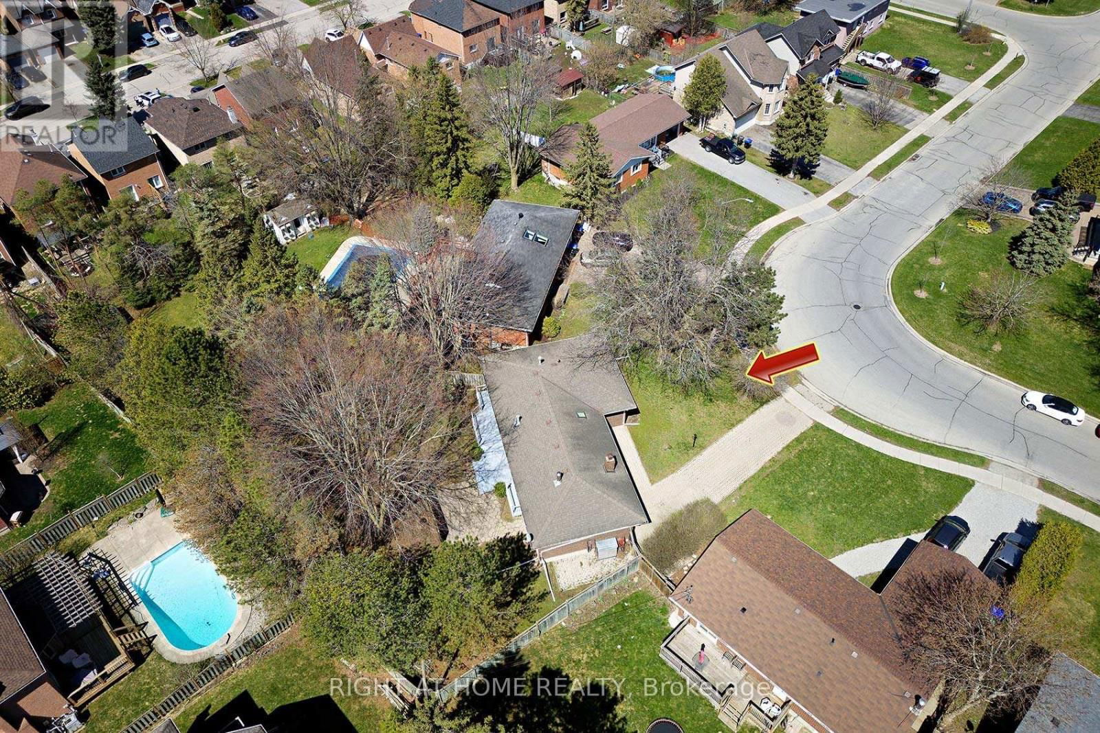 17 OAK STREET Image 34