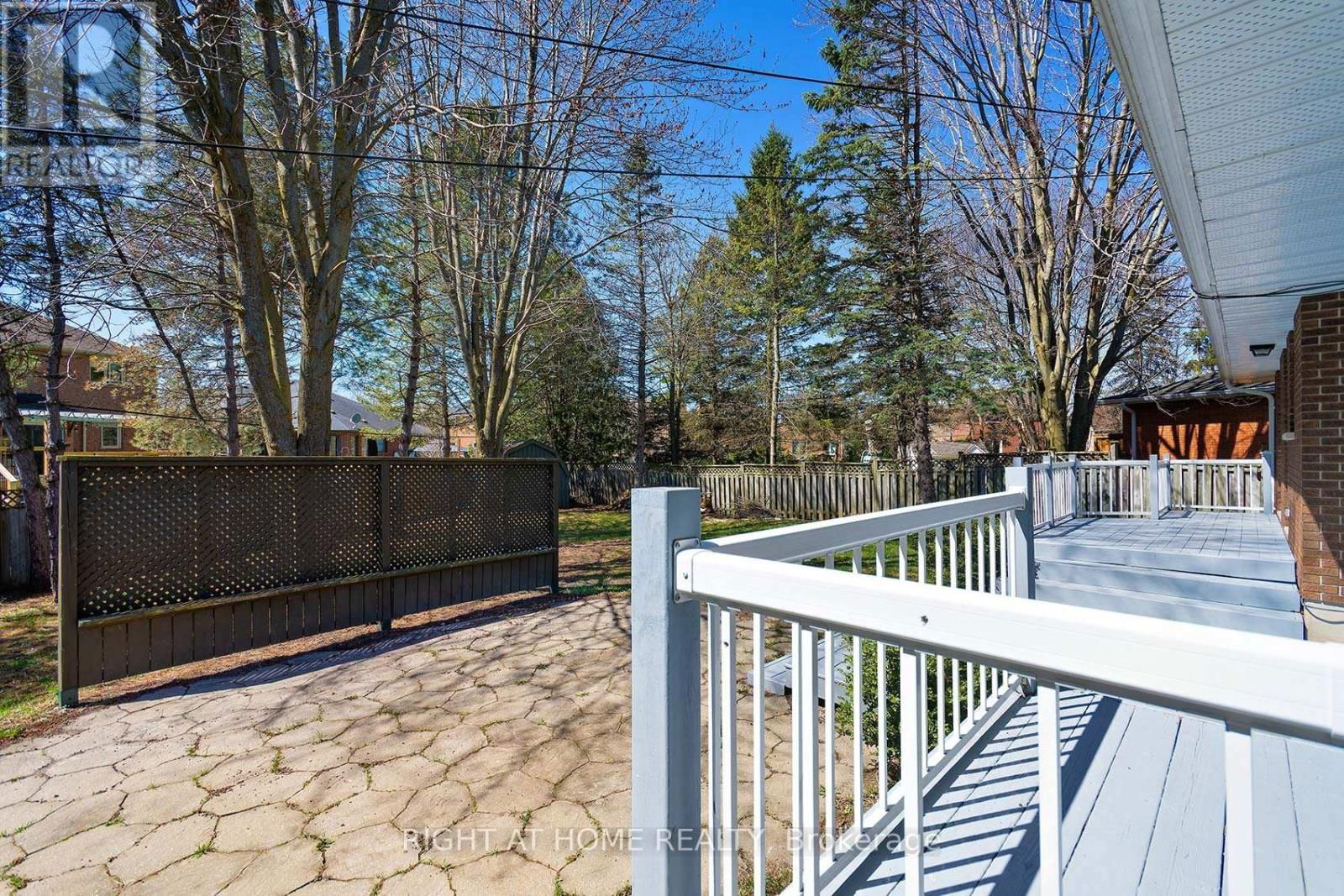 17 OAK STREET Image 36