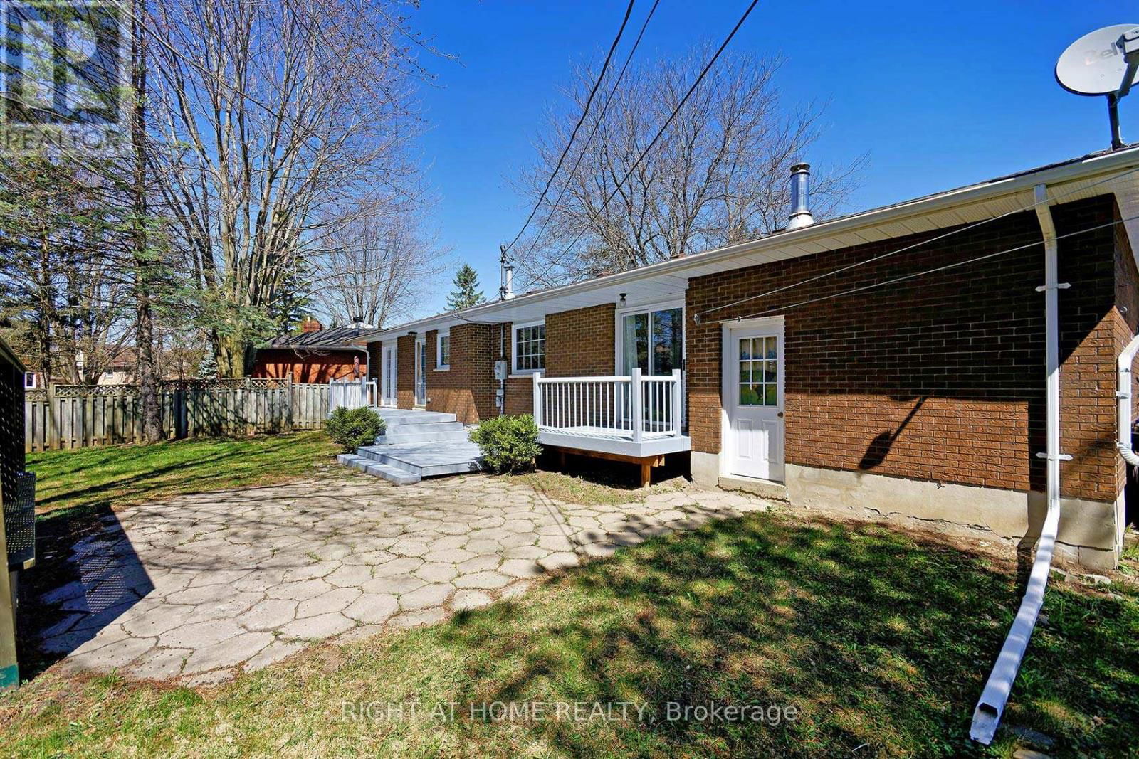 17 OAK STREET Image 38