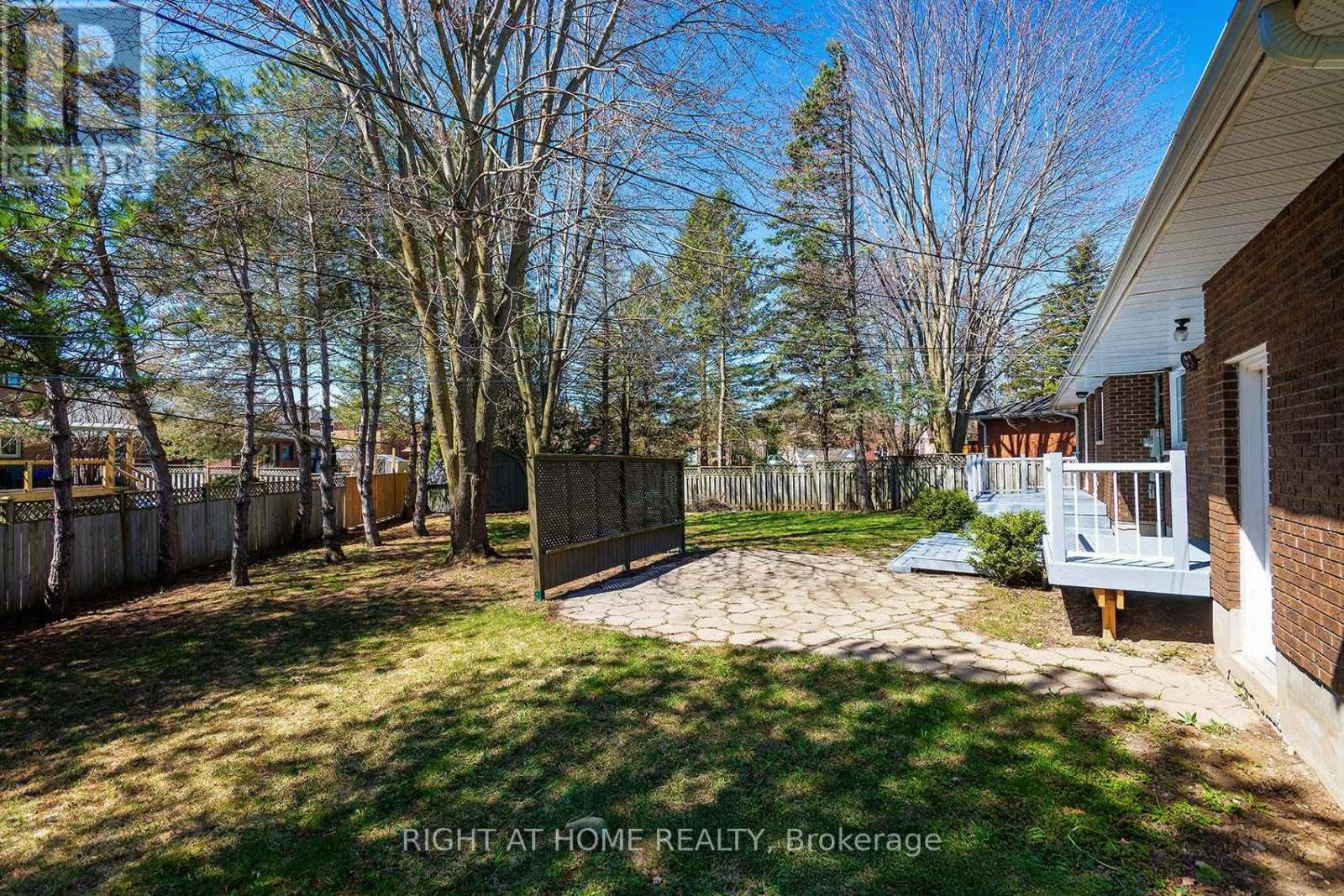 17 OAK STREET Image 40