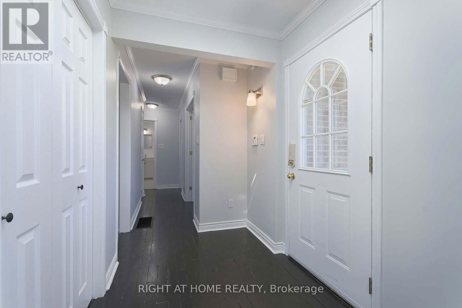17 OAK STREET Image 8
