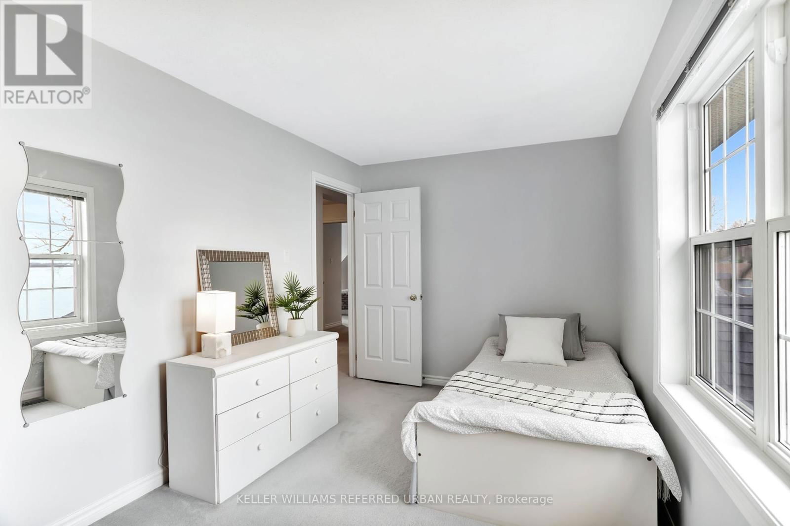 259 PLEASANT BOULEVARD Image 24