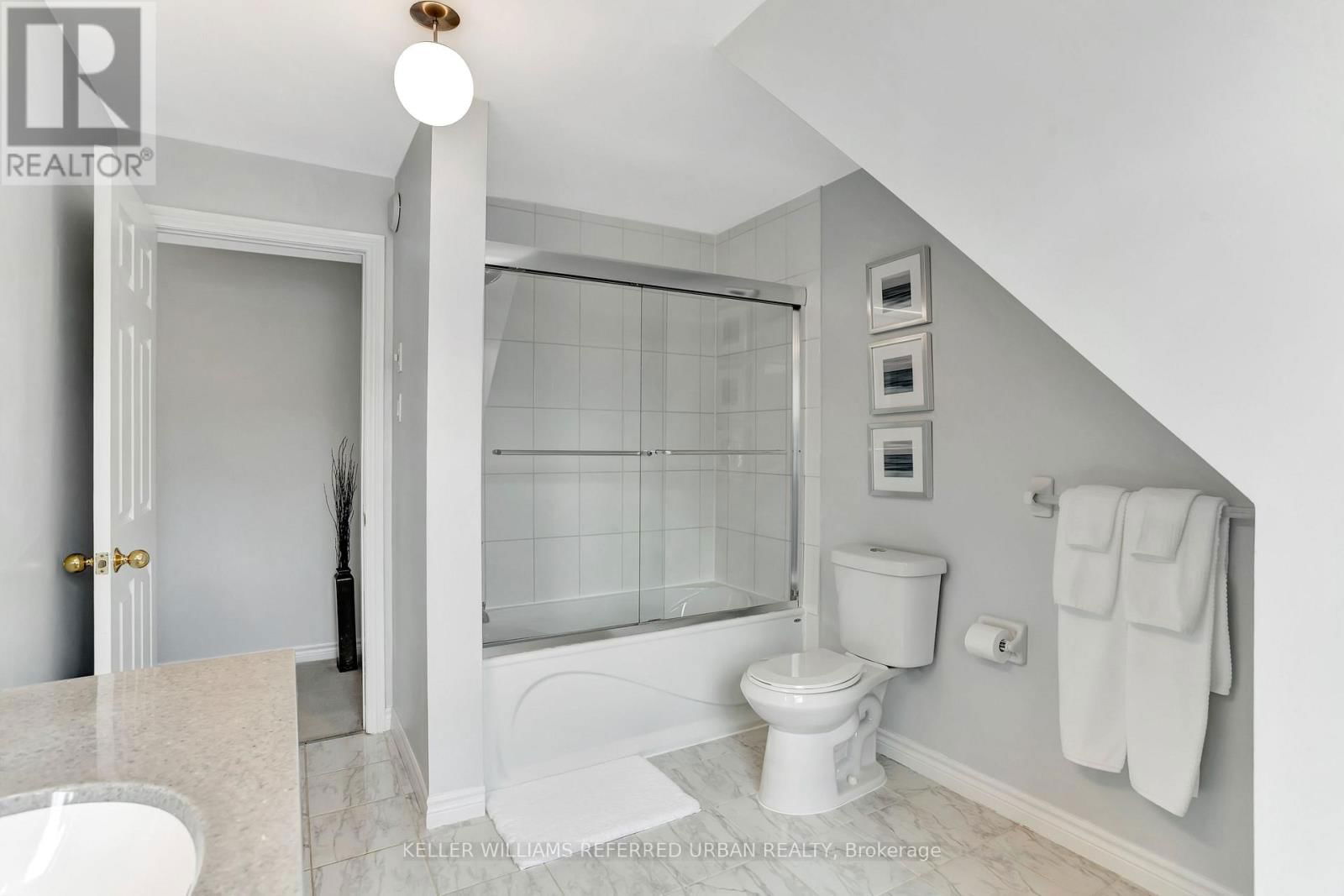 259 PLEASANT BOULEVARD Image 28