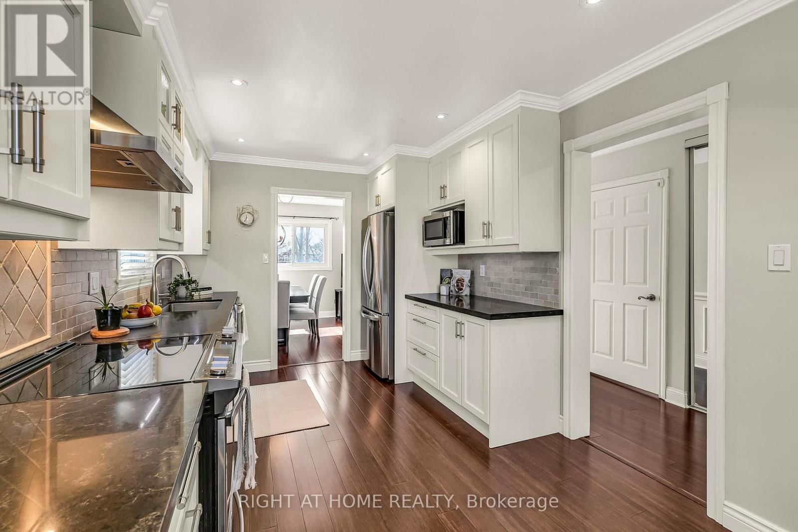39 ARANKA COURT Image 14