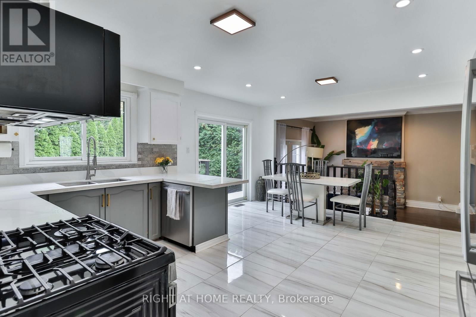 875 SRIGLEY STREET Image 16