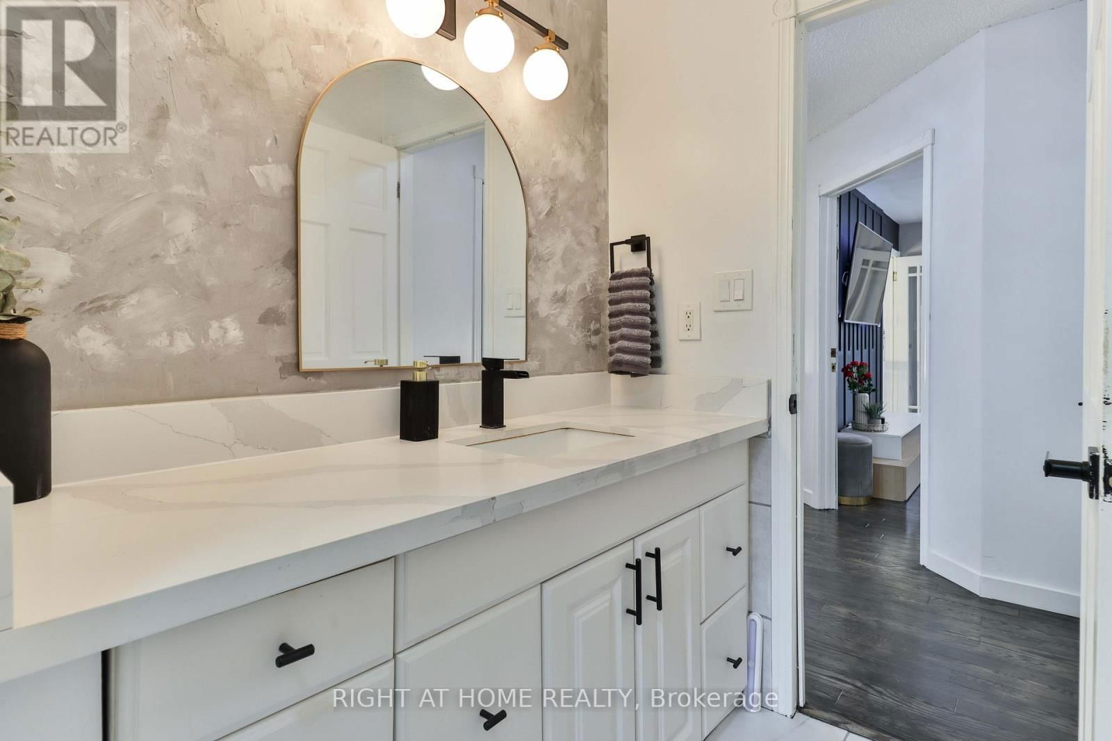 875 SRIGLEY STREET Image 25