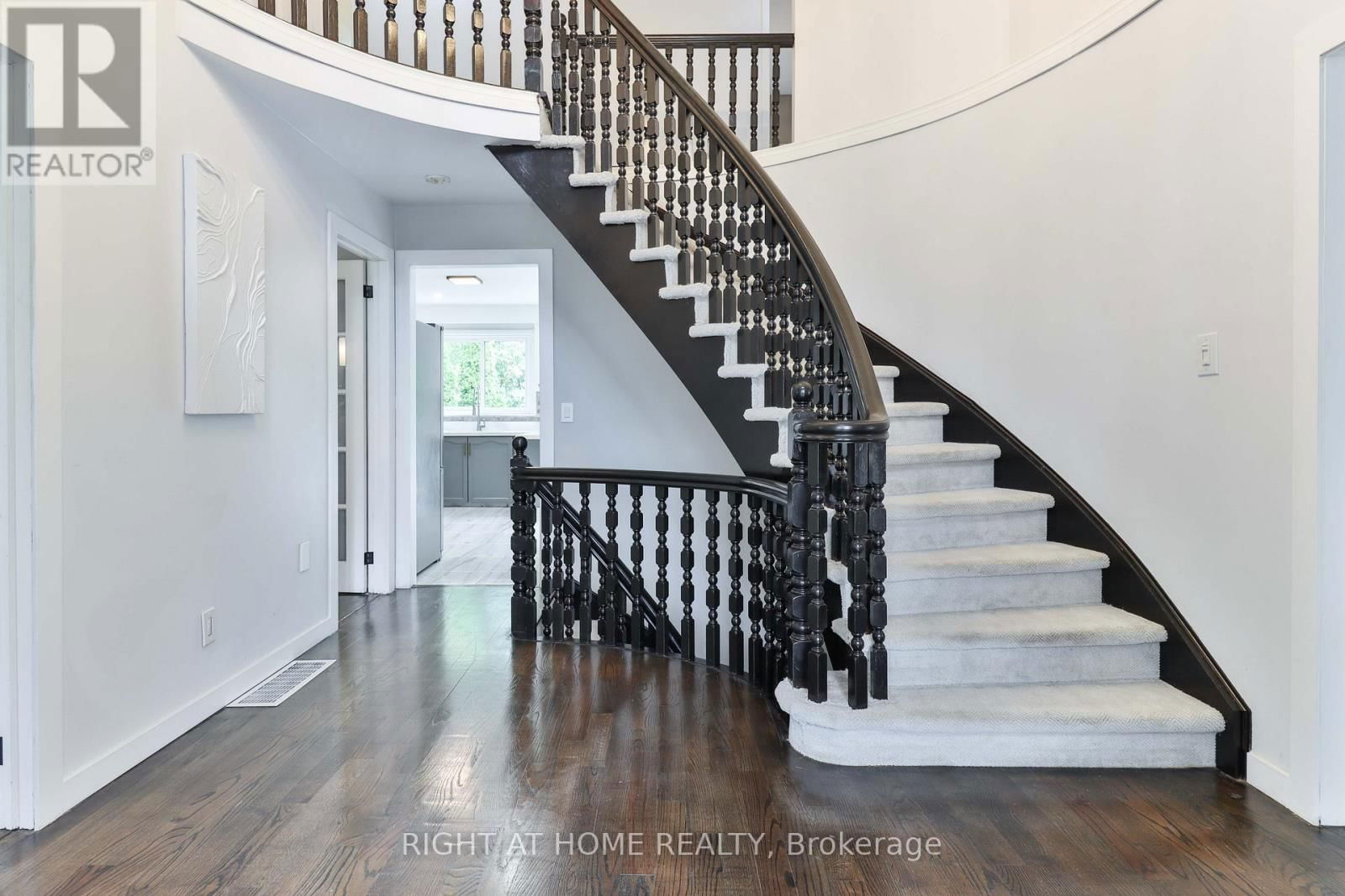 875 SRIGLEY STREET Image 3