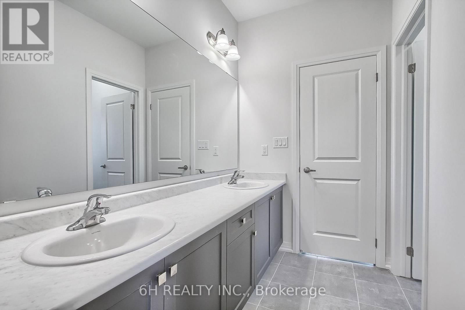 43 KESTERFARM PLACE Image 33