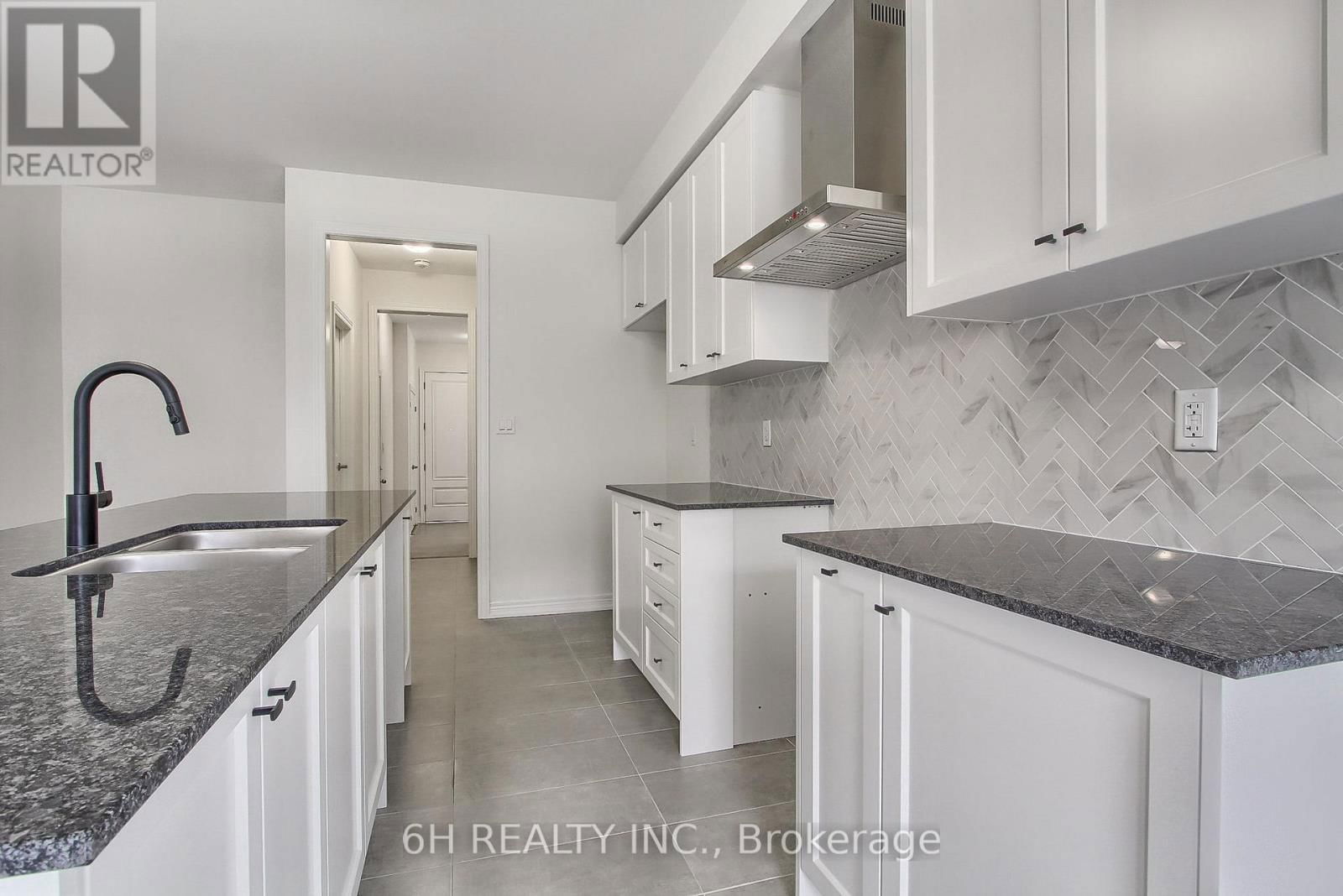 309 BOUNDARY BOULEVARD Image 14
