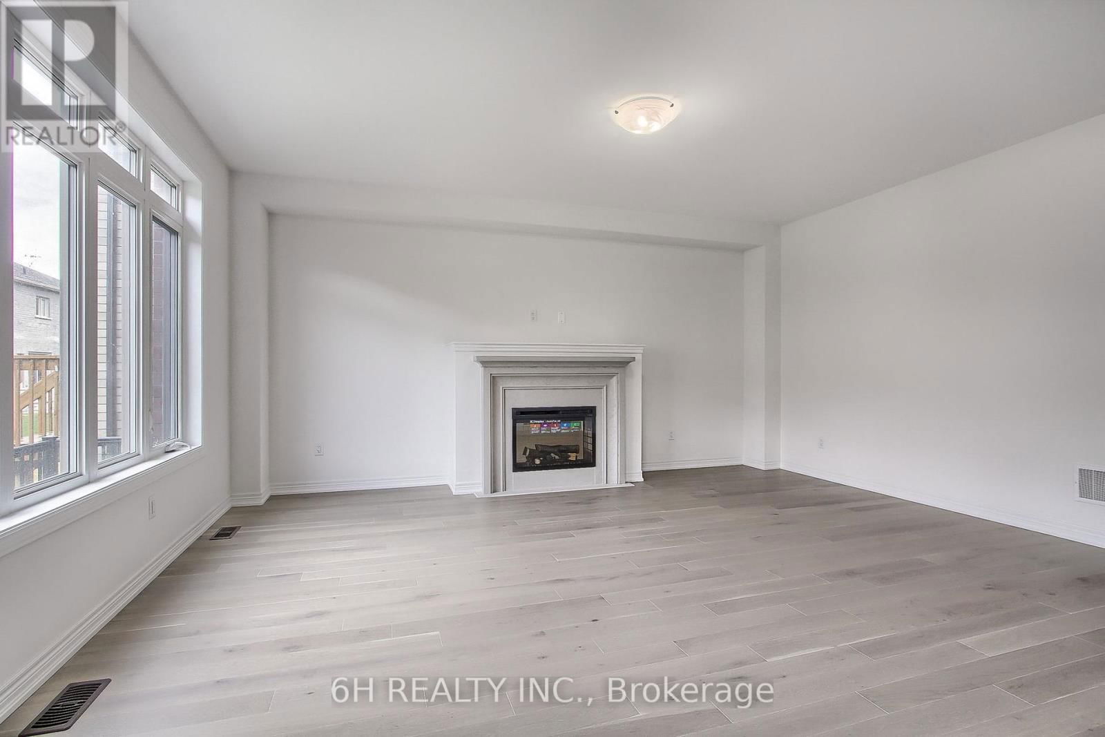 309 BOUNDARY BOULEVARD Image 22