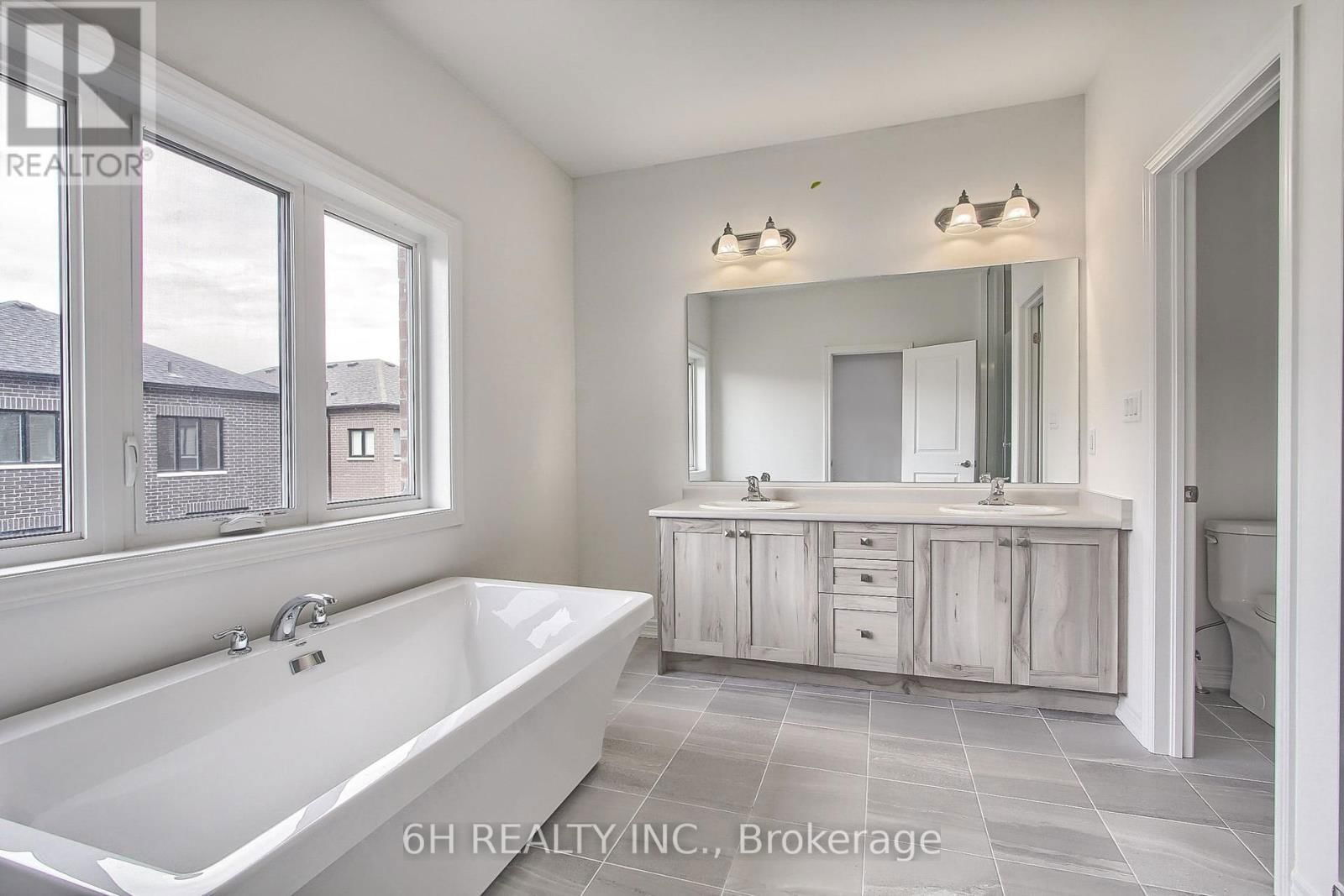 309 BOUNDARY BOULEVARD Image 31
