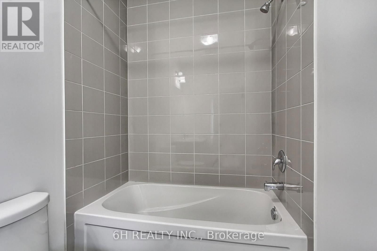 309 BOUNDARY BOULEVARD Image 42