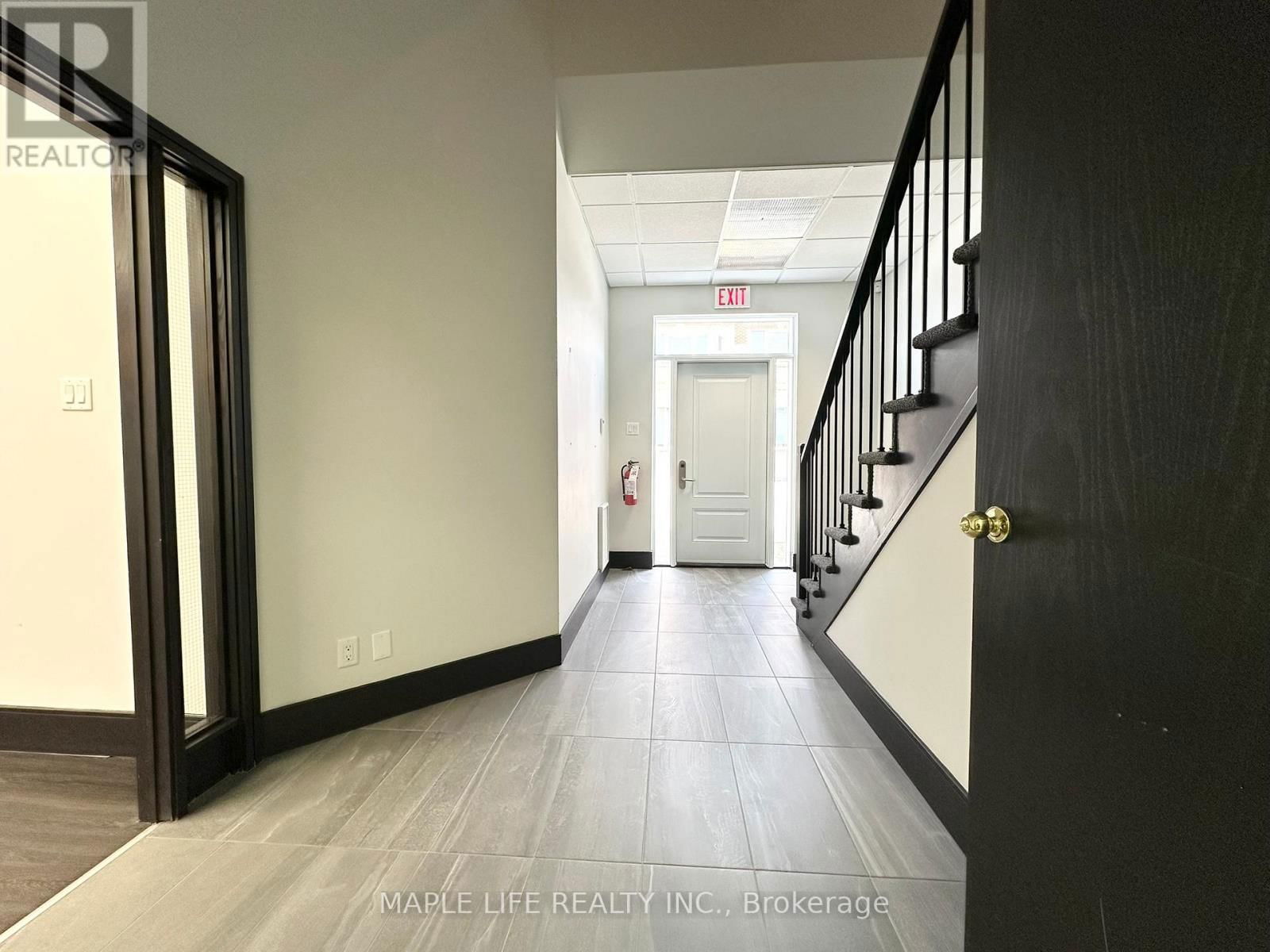 30 WERTHEIM COURT Image 12