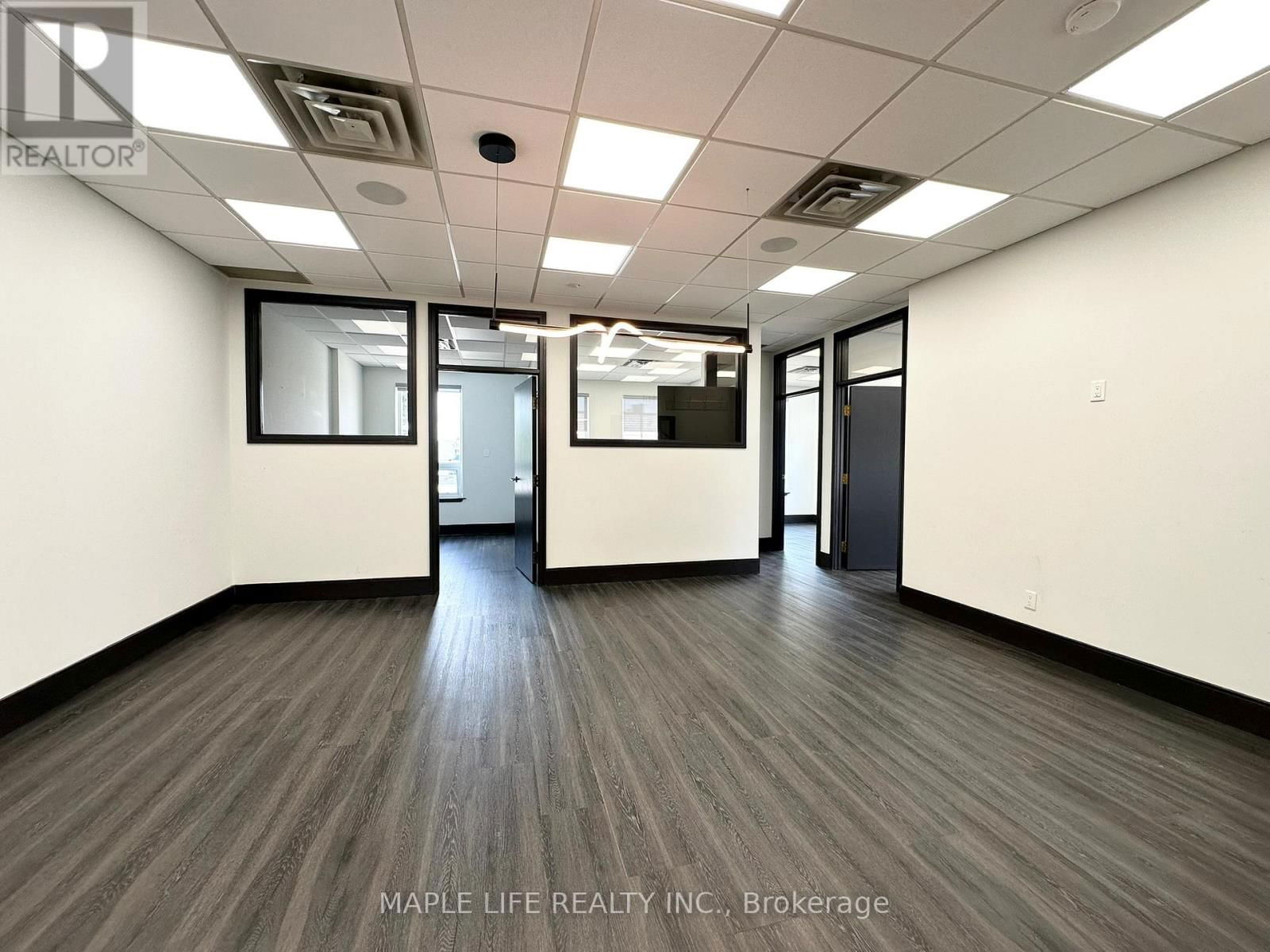 30 WERTHEIM COURT Image 5