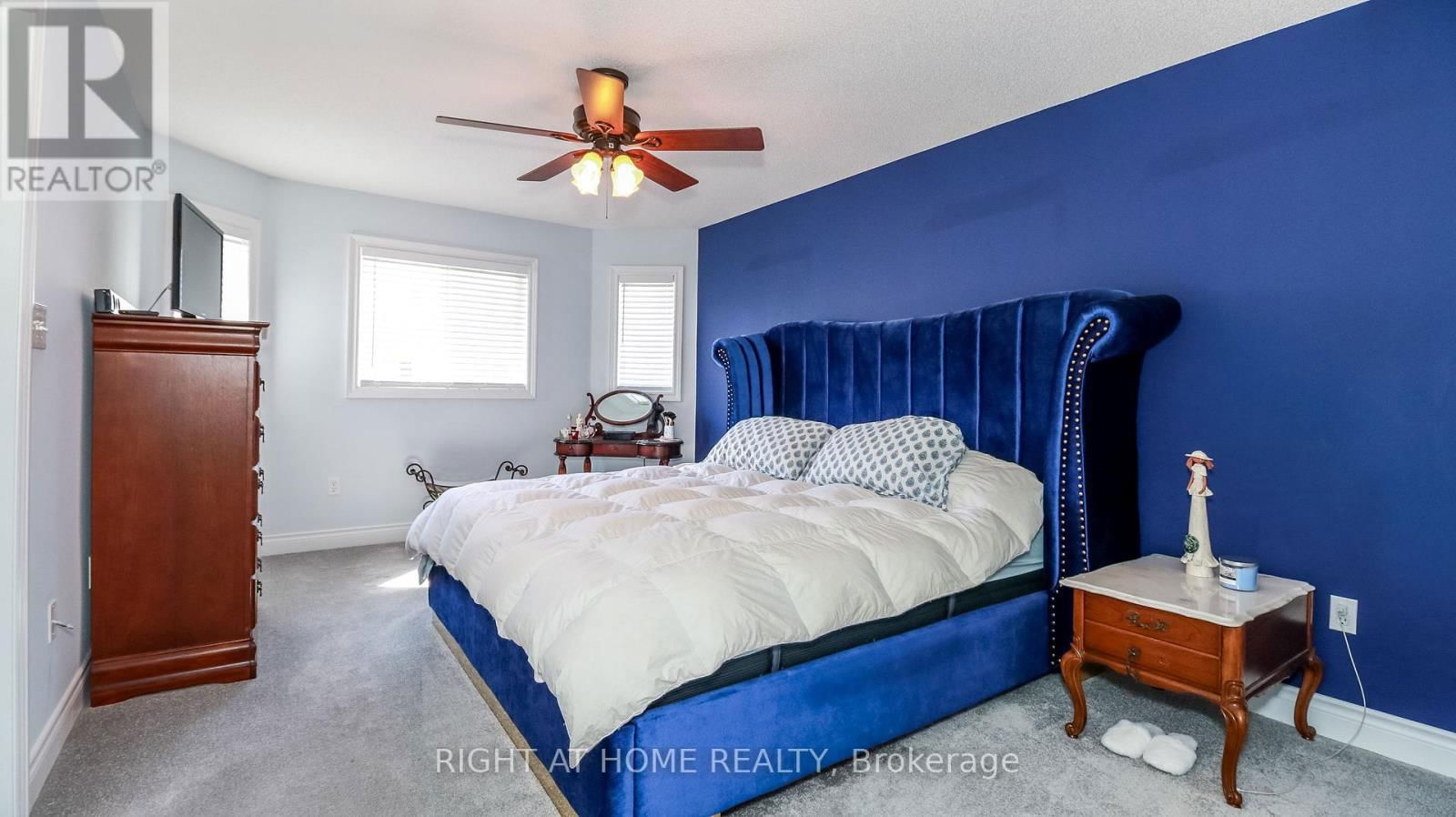2072 WILSON STREET Image 22