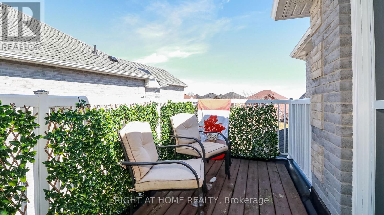 2072 WILSON STREET Image 34